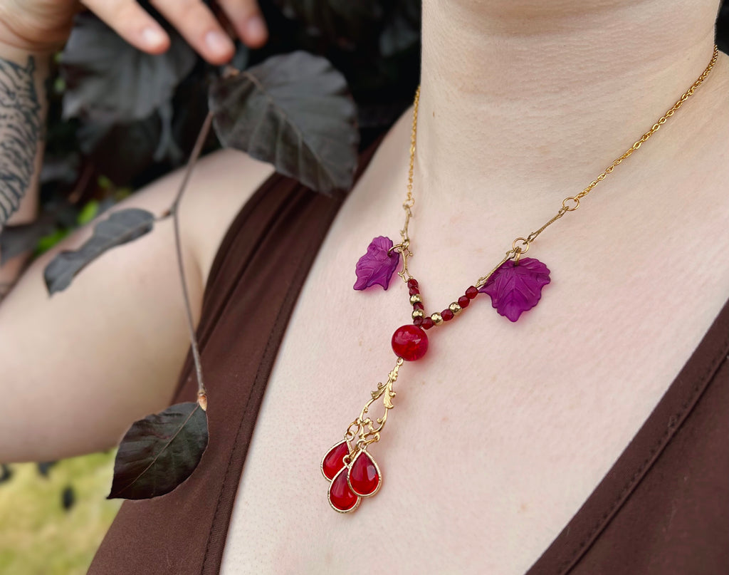 Bleeding Gold - Beaded Pendant Necklace