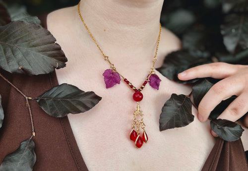 Bleeding Gold - Beaded Pendant Necklace