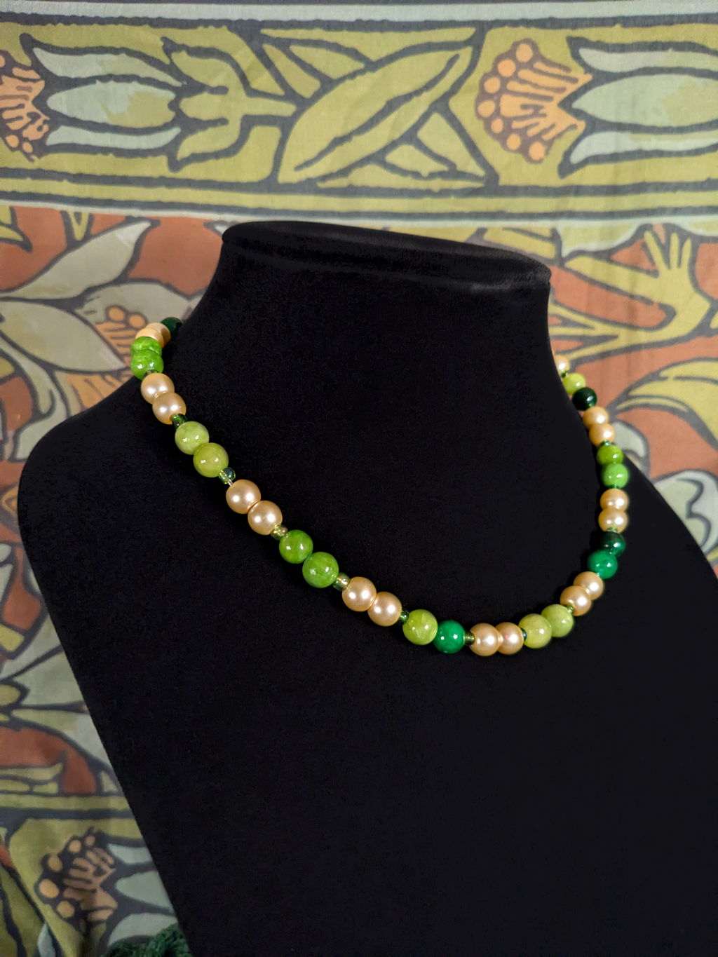 Jade and Champagne Pearl Beaded Necklace