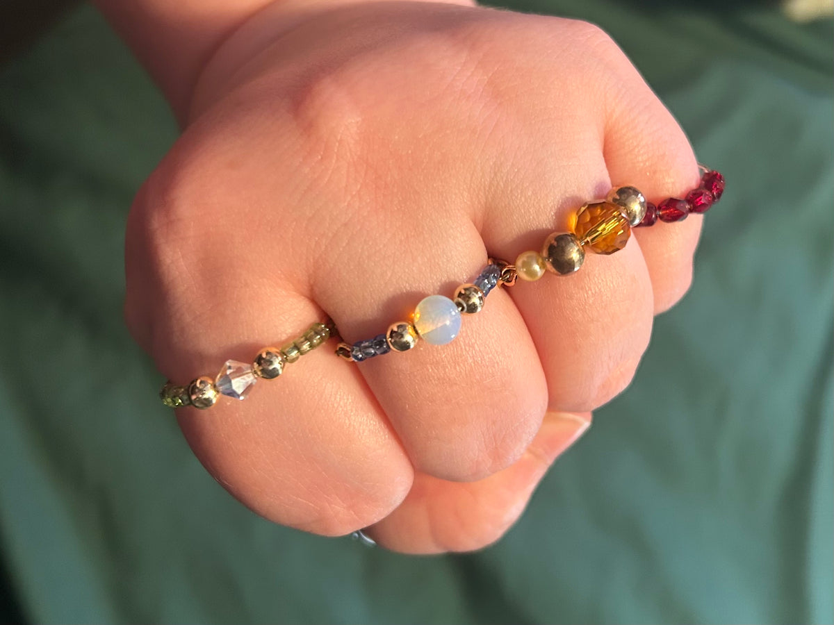 Green & Crystal Chain Ring - Joint-Friendly Adjustable Comfort Ring